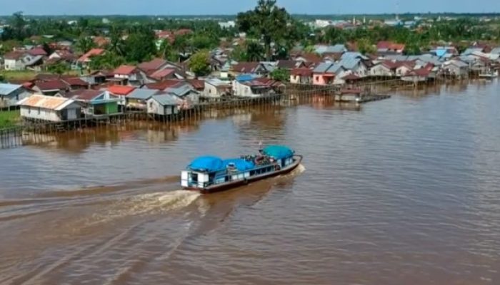 Transportasi Sungai Masih Jadi Andalan Warga Pedalaman Kalbar