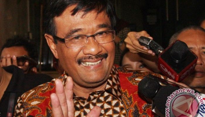 Kesederhanaan Wagub Kalbar yang Pilih Naik Motor ke Kantor