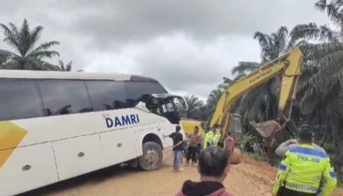 Kecelakaan Bus Damri Sintang–Pontianak di Penyeladi Sanggau, Satu Penumpang Meninggal Dunia