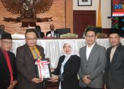 Gubernur Norsan Sampaikan LKPJ Tahun Anggaran 2025 dalam Rapat Paripurna DPRD Provinsi