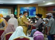 Pemkot Pontianak Berikan Bantuan Operasional untuk Petugas Fardhu Kifayah dan Madrasah Diniyah