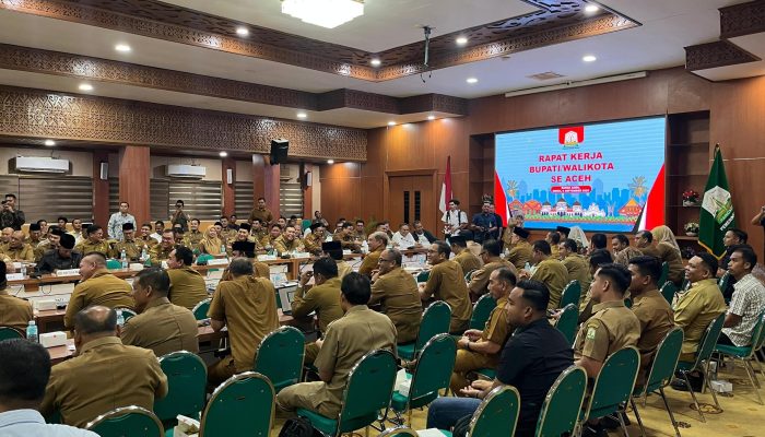 Evaluasi Kinerja OPD, Pemprov Kalbar Tekankan Pelayanan Prima